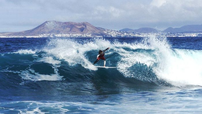 Surf Camp a Fuerteventura con Surftolive